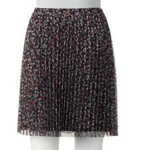 💜💜💜NWT ELLE  FLORAL LACE LINED PLEATED SKIRT XL